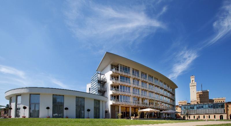 Vienna House By Wyndham Havelufer Potsdam Hotel Exterior photo